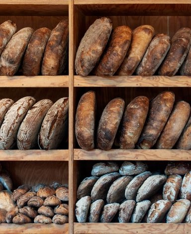 Pains artisanaux, produits finis de la filière agroalimentaire livrée