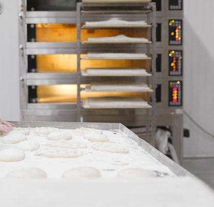 Intérieur d'une usine de production de farine