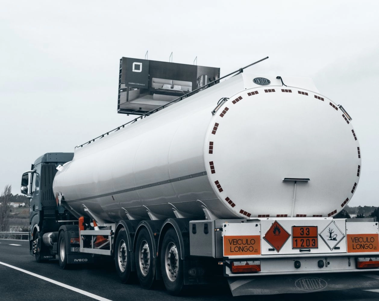 Semi-remorque citerne des Transports Dimier & Fils